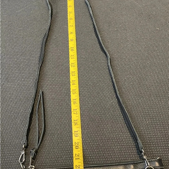 Sakroots Crossbody Leather Handbag Black Tapestry EXCELLENT Condition Zip Top - Picture 11 of 13